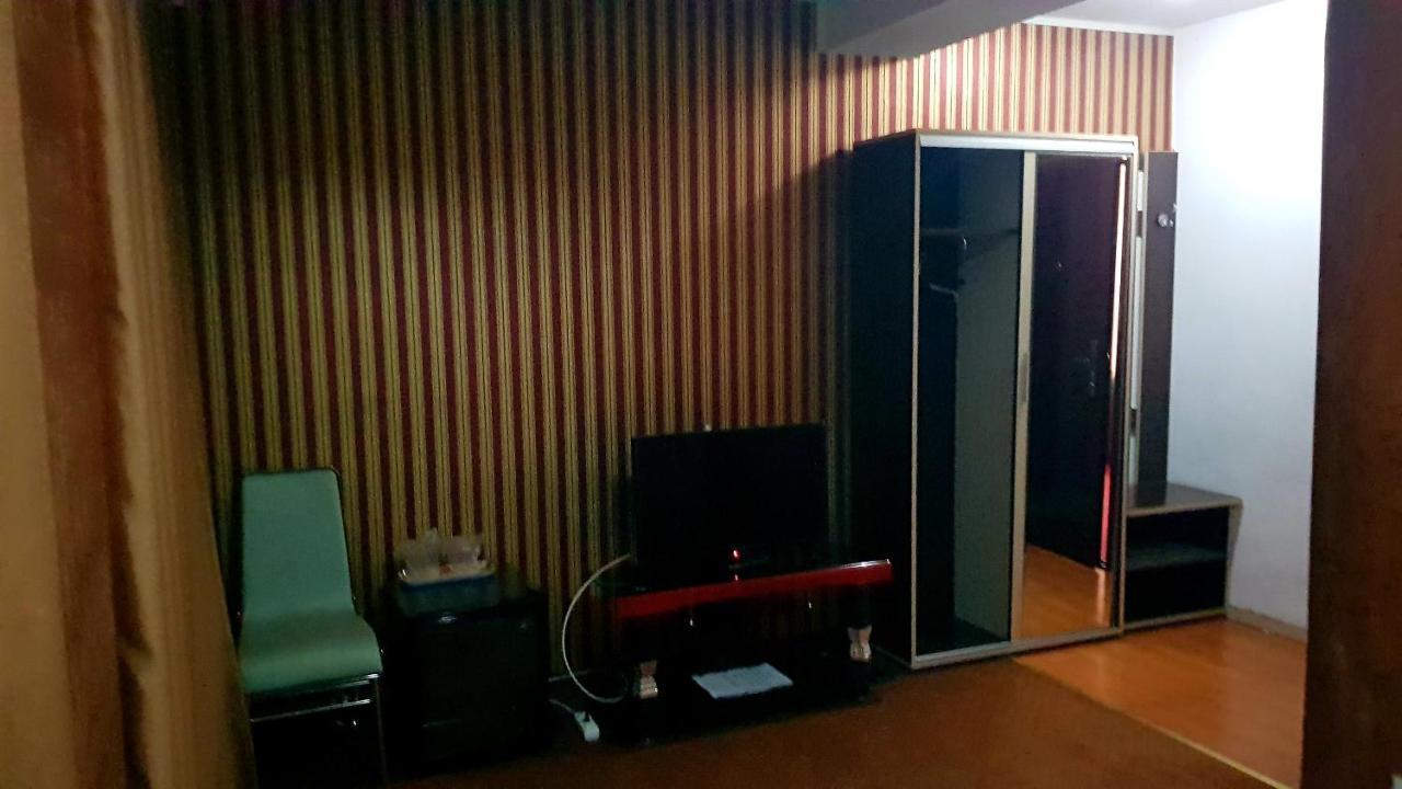 Târgu Jiu Asia Hotel מראה חיצוני תמונה
