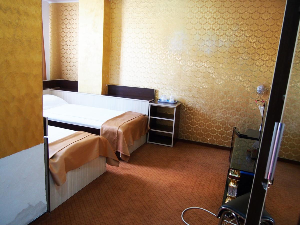Târgu Jiu Asia Hotel מראה חיצוני תמונה