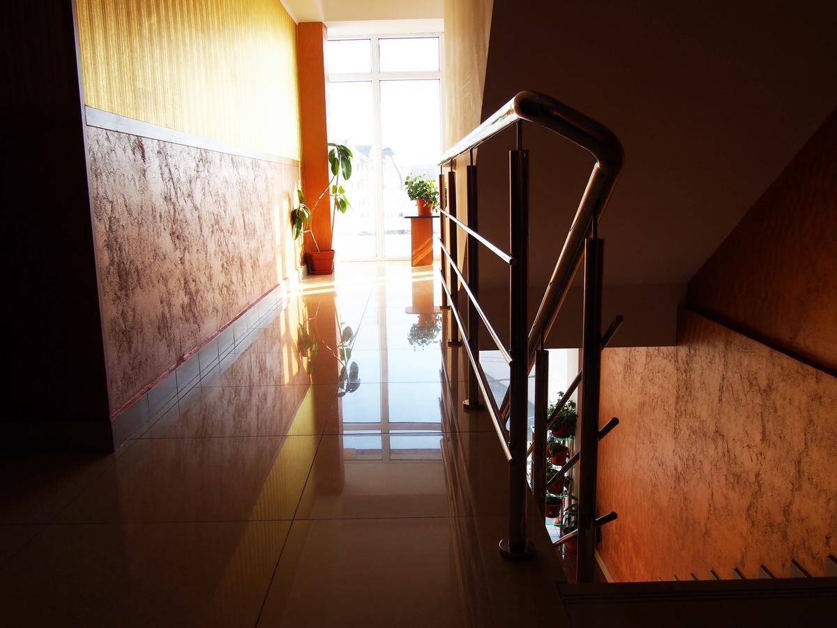 Târgu Jiu Asia Hotel מראה חיצוני תמונה